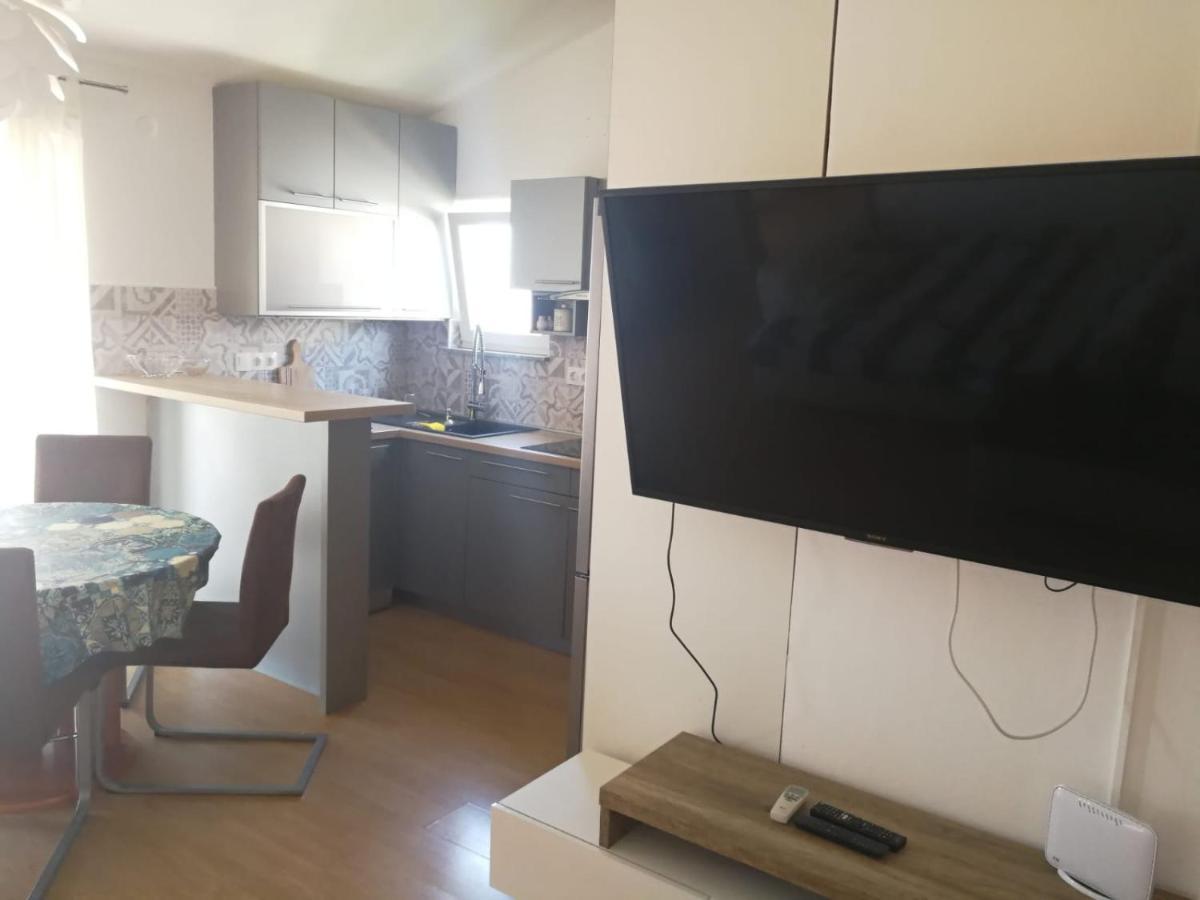 Apartmani Nea บีโอกราดนาโมรู ภายนอก รูปภาพ